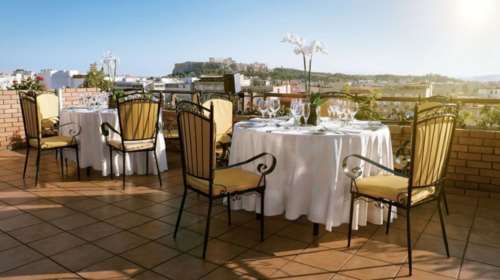 Πως έστησε στο Τιτάνια το στρατηγείο του ο Ρουβίκωνας