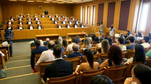 Παραίτηση-βόμβα μελών του ΣτΕ για τις τηλεοπτικές άδειες