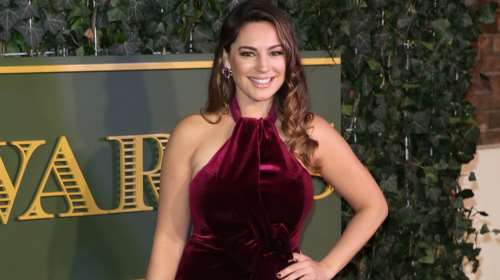 Αγνώριστη η Κέλι Μπρουκ, δείτε τη νέα της εμφάνιση [Eικόνες]