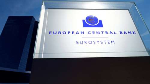 Κονστάντσιο (ΕΚΤ): Δεν εξετάζουμε περιστολή του προγράμματος QE