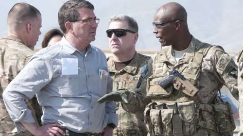 O αμερικανός στρατηγός Ρον Λιούις πλήρωνε για στριπτίζ με υπηρεσιακή κάρτα