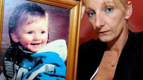 Μητέρα μικρού Μπεν: «Η σκέψη ότι βρίσκεται θαμμένος εκεί με σκοτώνει»