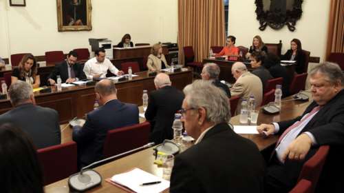 Δείτε στο theTOC τη μάχη της Βουλής για τα κανάλια  - video -