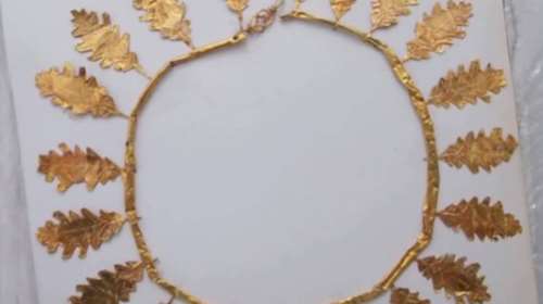 Πωλούσαν αρχαίο χρυσό στεφάνι για  1 εκατ. ευρώ