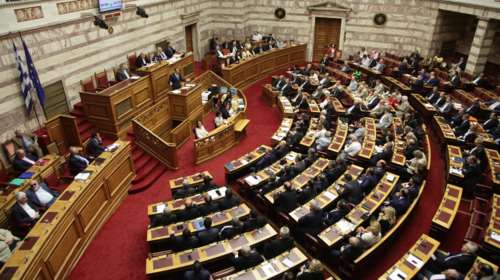 Δείτε Live την προ ημερησίας διατάξεως συζήτηση