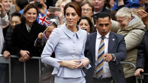 Η... αλά Τζάκι Κένεντι εμφάνιση της Κέιτ Μίντλετον [Εικόνες]