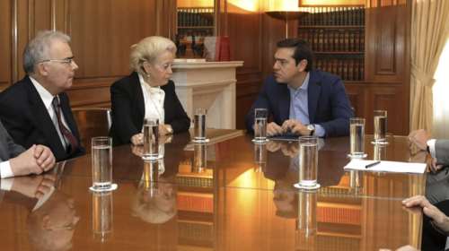 Η Ένωση Δικαστών «αδειάζει» τη Θάνου για τα όρια ηλικίας