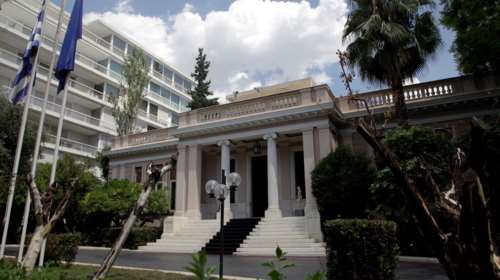 Εγκαλούν Μαξίμου για Βαρουφάκη τα κόμματα μετά τις αποκαλύψεις Στουρνάρα