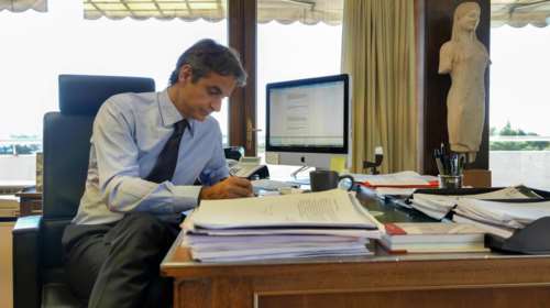 ΝΔ: Να αποσυρθούν όλοι οι νόμοι Παππά για να πάμε στο ΕΣΡ