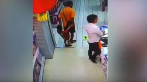 Ασύλληπτη τραγωδία:  Πέφτει πάνω στο παιδί του και το σκοτώνει!