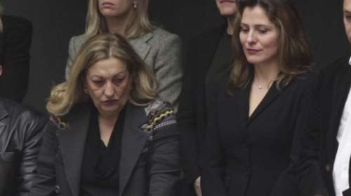 Και η αδελφή Τσίπρα υποψήφια για την Κ.Ε, εκτός Κουρουμπλής και Σπίρτζης