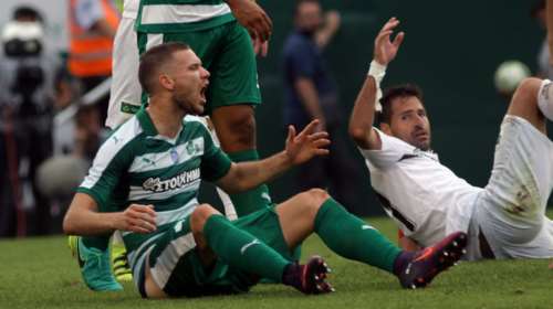 Eπικό tweet απο τη σύζυγο του Μπεργκ για το σορτσάκι του