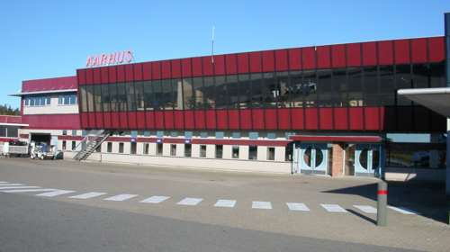 Εκκενώθηκαν δύο αεροδρόμια και εμπορικά κέντρα στη Δανία