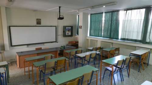 Τι λέει ο Λυκειάρχης για την αποβολή της διαβητικής μαθήτριας