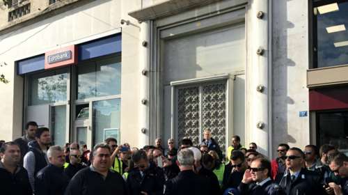 Με κατασκηνώσεις... διαμαρτυρίας προειδοποιούν οι ένστολοι