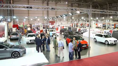 Ετοιμοι να ανάψουν οι προβολείς στην έκθεση Αυτοκίνηση Fisikon 2016