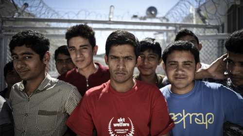 Bloomberg: Και όμως το προσφυγικό βοηθά την ελληνική οικονομία