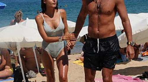 Ανιψιός υπουργού παντρεύεται γνωστή τηλεπαρουσιάστρια