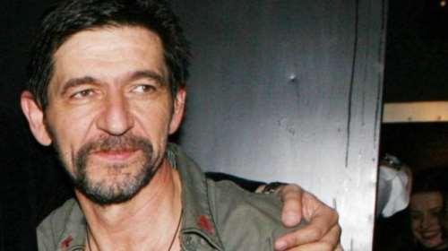 Γ. Σκιαδαρέσης: Φαήλο δες μπαλίτσα κι άσε το θέατρο ήσυχο