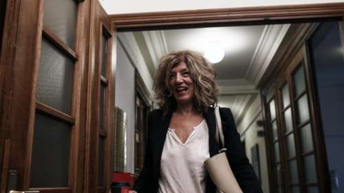 Αναγνωστοπούλου:Είναι κακό συγγενείς να διορίζονται σε πολιτικά γραφεία;