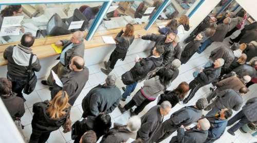 Ξεκινούν οι κατασχέσεις για τις οφειλές στα Ταμεία