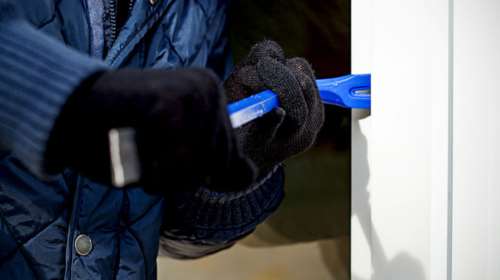 Έδεσαν και λήστεψαν γιαγιά και εγγονή μέσα στο σπίτι τους στο Αιγάλεω