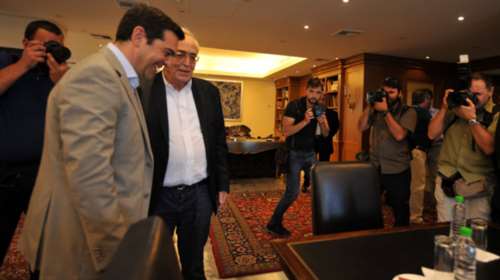 Έβαλαν αγγελία πώλησης στο γραφείο του Νίκου Φίλη