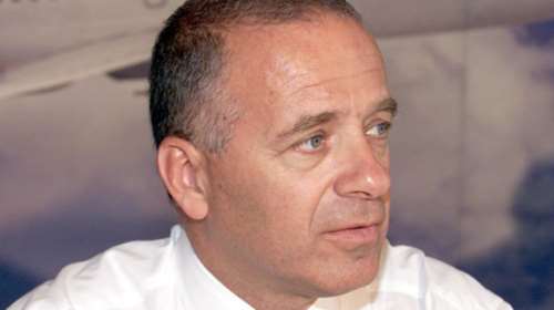 Ποινική δίωξη στον Λιακουνάκο για τα Αpache