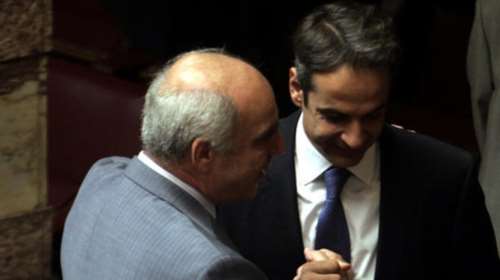 Τι είπαν Μεϊμαράκης και Κυριάκος σε πηγαδάκι στη Βουλή