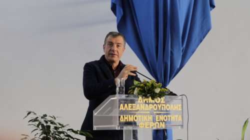 Θεοδωράκης: Ο κόσμος δεν αντέχει άλλο ψέμα και υποκρισία