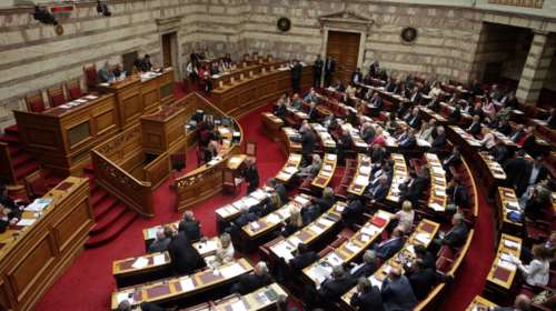 Ξεκινά η «μάχη» στη Βουλή για τα νέα προαπαιτούμενα