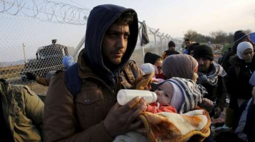 Ε.Ε.: Το πολύ 10.000 πρόσφυγες θα έρθουν ως το καλοκαίρι από την Τουρκία