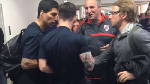 Ο Μέσι αρπάχτηκε με οπαδό που τον έφτυσε (φωτό-video)