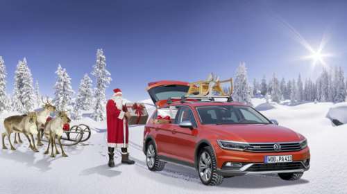 Ο Αη Βασίλης αγόρασε επιτέλους αυτοκίνητο!