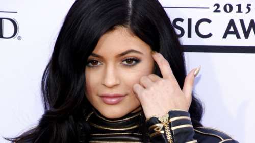 Ποιο είναι το πιο δημοφιλές μέλος: Καρντάσιαν ή Τζένερ;