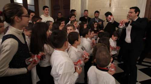Τα κάλαντα σε Παυλόπουλο, Τσίπρα &amp; πολιτικούς αρχηγούς