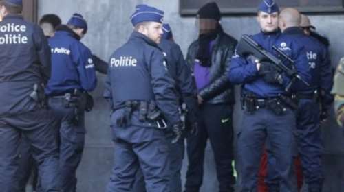 Προφυλακίστηκε 22χρονος για τις επιθέσεις στο Παρίσι