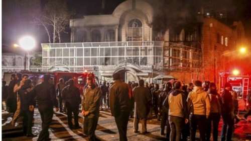 Οργή στο Ιράν, πυρπόλησαν την πρεσβεία της Σ. Αραβίας