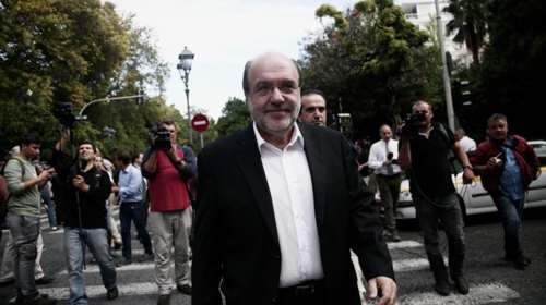 Αλεξιάδης:Και οι αποδείξεις σούπερ μάρκετ- ΔΕΚΟ στο χτίσιμο αφορολόγητου