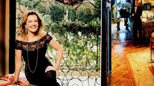 Η πρόεδρος του οίκου Chopard μας ξεναγεί στη χλιδάτη βίλα της στην Ελβετία