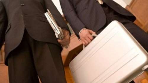 Στη Γερμανία για...εκπαίδευση «Ράμπο» της εφορίας!