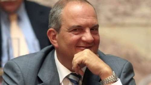 Με σουβλάκια έκανε πρωτοχρονιά ο Καραμανλής!