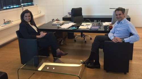 Ντόρα: Εξαιρετικά συγκινητικό να βλέπεις τον αδελφό σου πρόεδρο