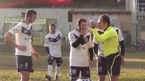 Διαιτητής στη Φθιώτιδα: «Αμα δε μείνετε έξι θα σας...»