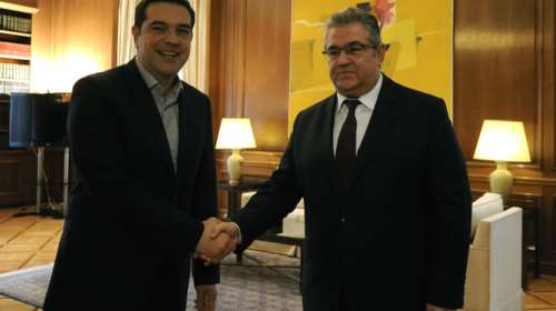 Στο Μαξίμου ο Δημήτρης Κουτσούμπας