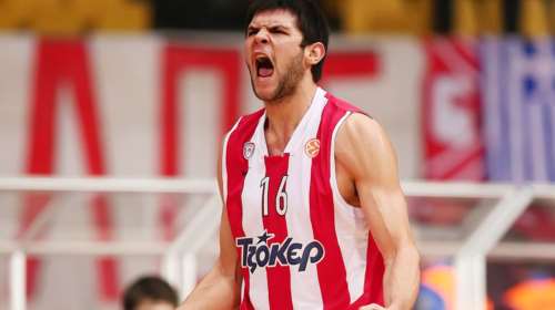 Ο Παπανικολάου επιστρέφει στον Ολυμπιακό