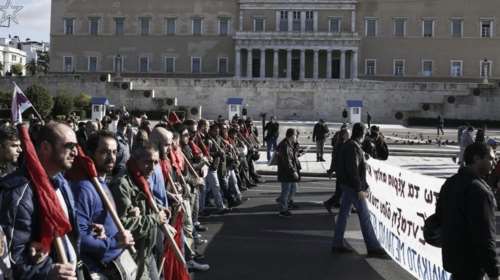 Το Μαξίμου απέναντι σε κύμα κοινωνικής διαμαρτυρίας