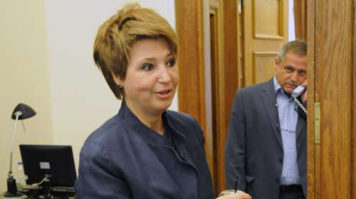 Επίθεση κυβέρνησης σε ΝΔ για τις τηλεοπτικές άδειες