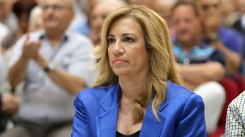 Γεννηματά για Βαρουφάκη: Γι' αυτό ζητάμε εξεταστική