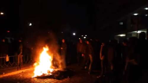 Η «ομηρία» του υπουργού από αγρότες στην Κομοτηνή